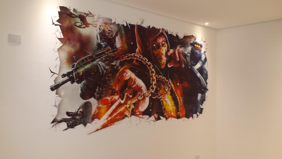 Pintura decorativa em parede de sala de jogos em um condomínio na